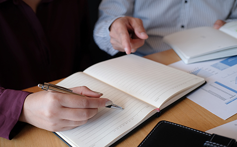 辦理商標(biāo)注冊(cè)的手續(xù)